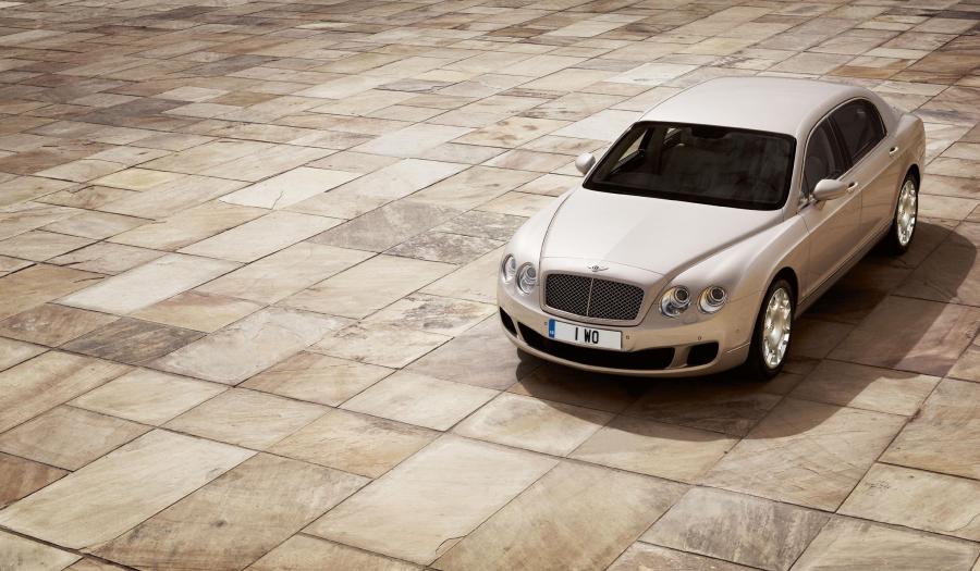  Bentley Continental Flying Spur 2009 года  (фото 4 из 4)